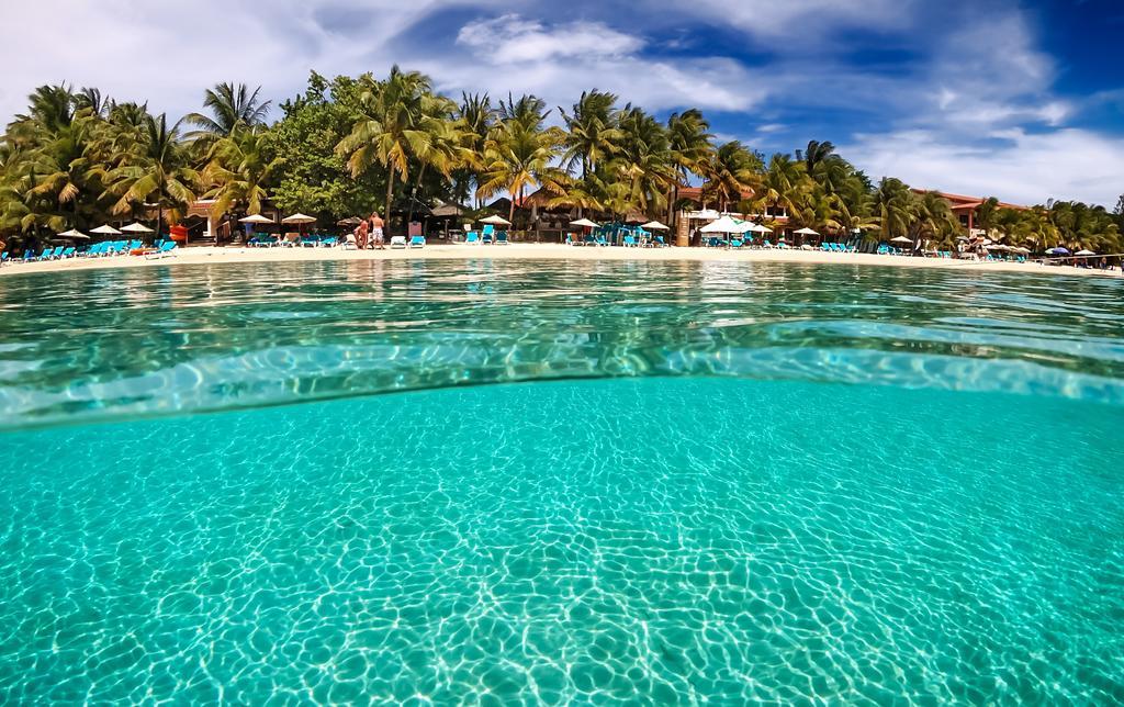 Mayan Princess Beach & Dive Resort Уест Бей Екстериор снимка
