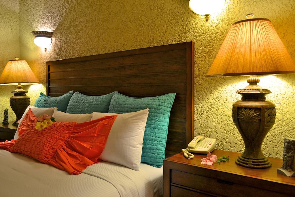 Mayan Princess Beach & Dive Resort Уест Бей Стая снимка